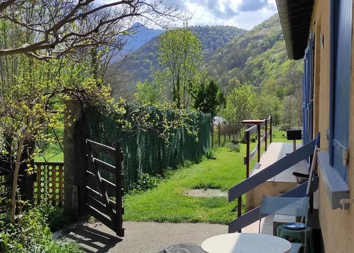 Maison Au Pied De La Montagne